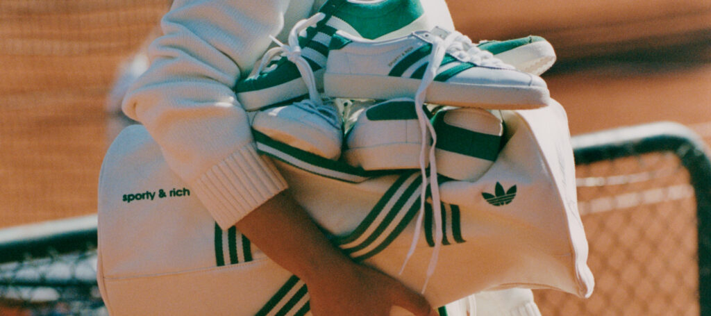 Kolekcja adidas Originals x Sporty & Rich: Odkryj Magię Tenisowego Dziedzictwa i Stylu, Który Zmienia Zasady Gry w Modzie