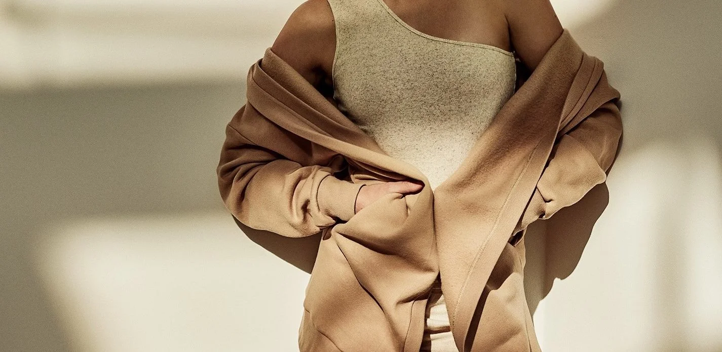 Moda eko i fair trade na lato 2025: Odkryj innowacyjne marki, które łączą styl z odpowiedzialnością i wpływają na przyszłość naszej planety!