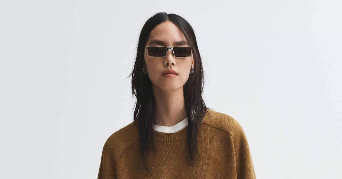 H&M prezentuje kolekcję Essentials na sezon jesień-zima 2025: Odkryj klasyczne elementy, które podkreślą Twój styl i wyjątkowość w nadchodzących miesiącach!