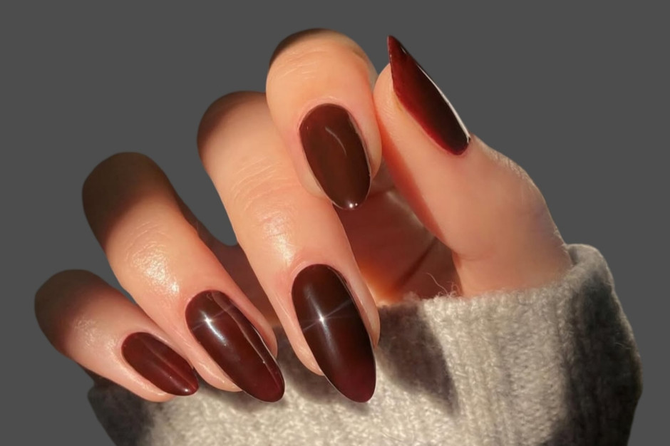 Manicure w stylu Espresso Glaze: Elegancki look na listopad