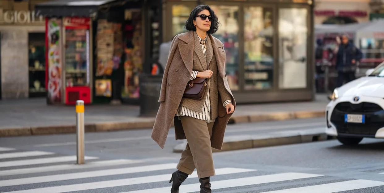 Grudniowy dress code do pracy: elegancko i ciepło — stylowe zestawy na zimę