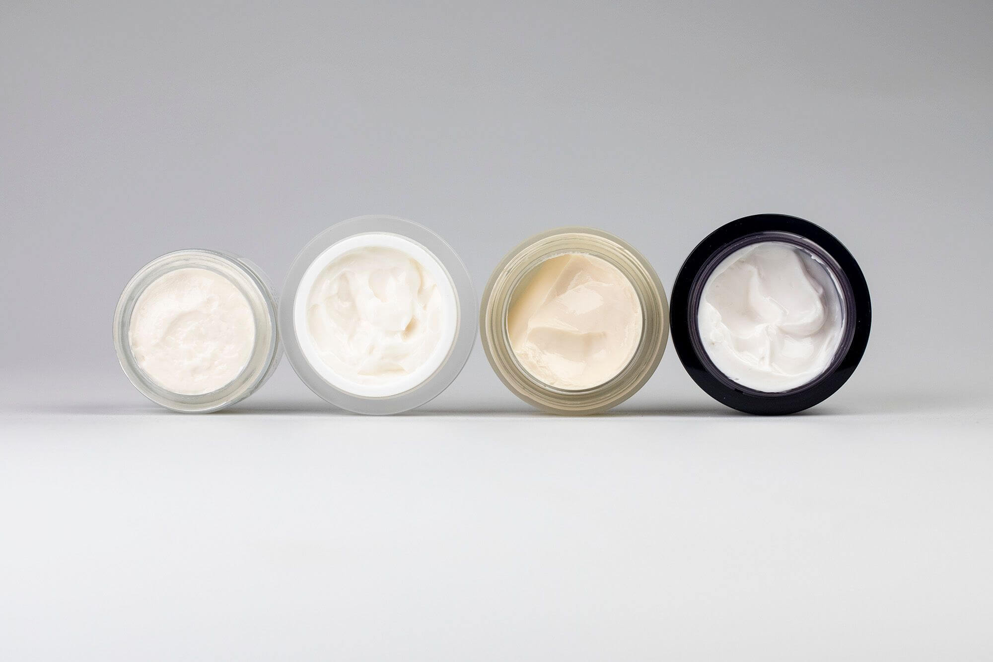 Ranking kremów przeciwzmarszczkowych: Odkryj nasze opinie i top wybory