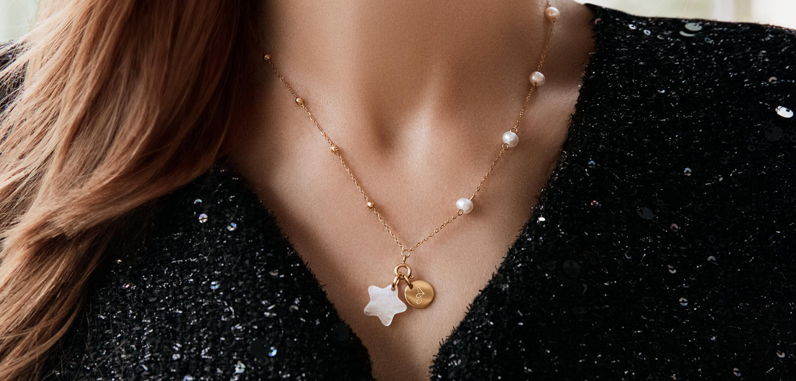 Jak dobrać dodatki do sukienki by stworzyć mistrzowską stylizację