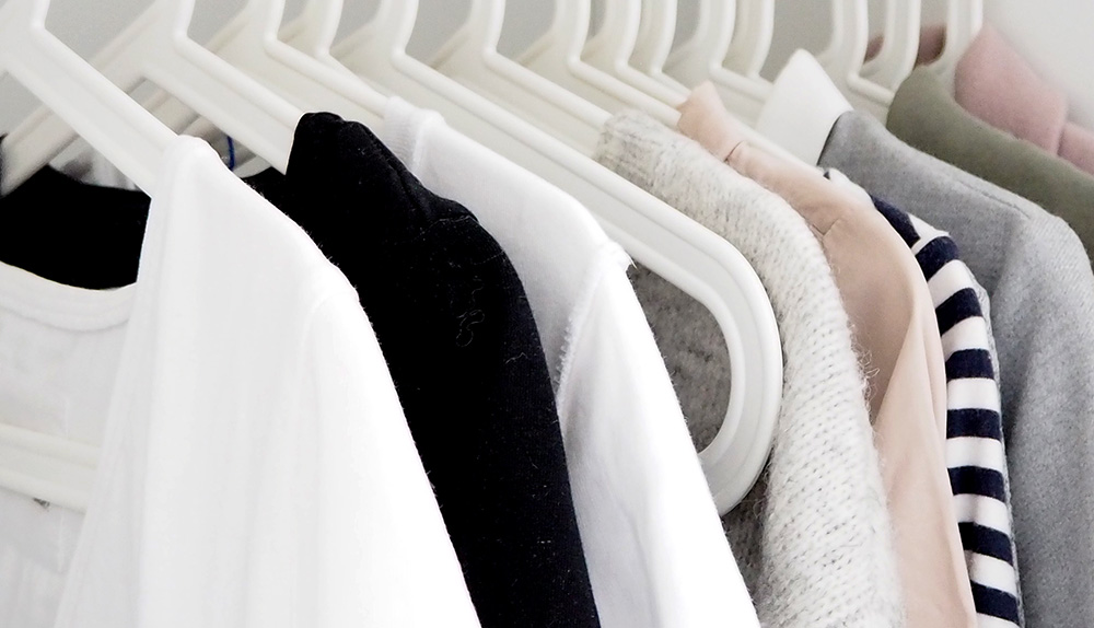 Jak utrzymać porządek w szafie by raz na zawsze pozbyć się bałaganu